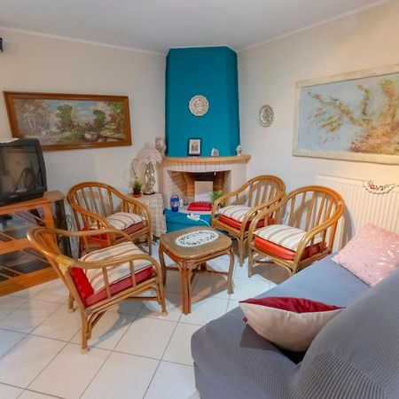 Krasa 2Bedroom Apartment Agios Matthaios  Экстерьер фото